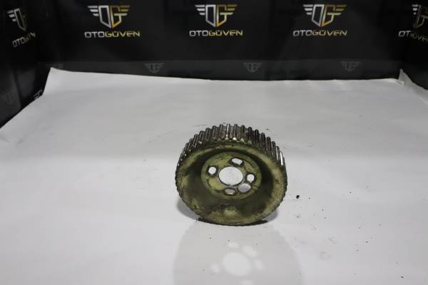 FORD TRANSİT 120 - 120 V ÇIKMA PARÇA TRANSİT T12 POMPA DİŞLİSİ